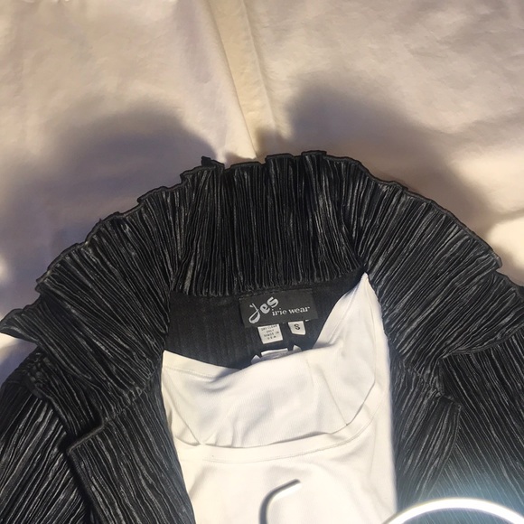 Jes shimmery blc. jacket. Sheer elegance. - Picture 4 of 4